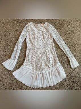 White Long-Sleeve Boho Lace & Pleated Hem Dress
